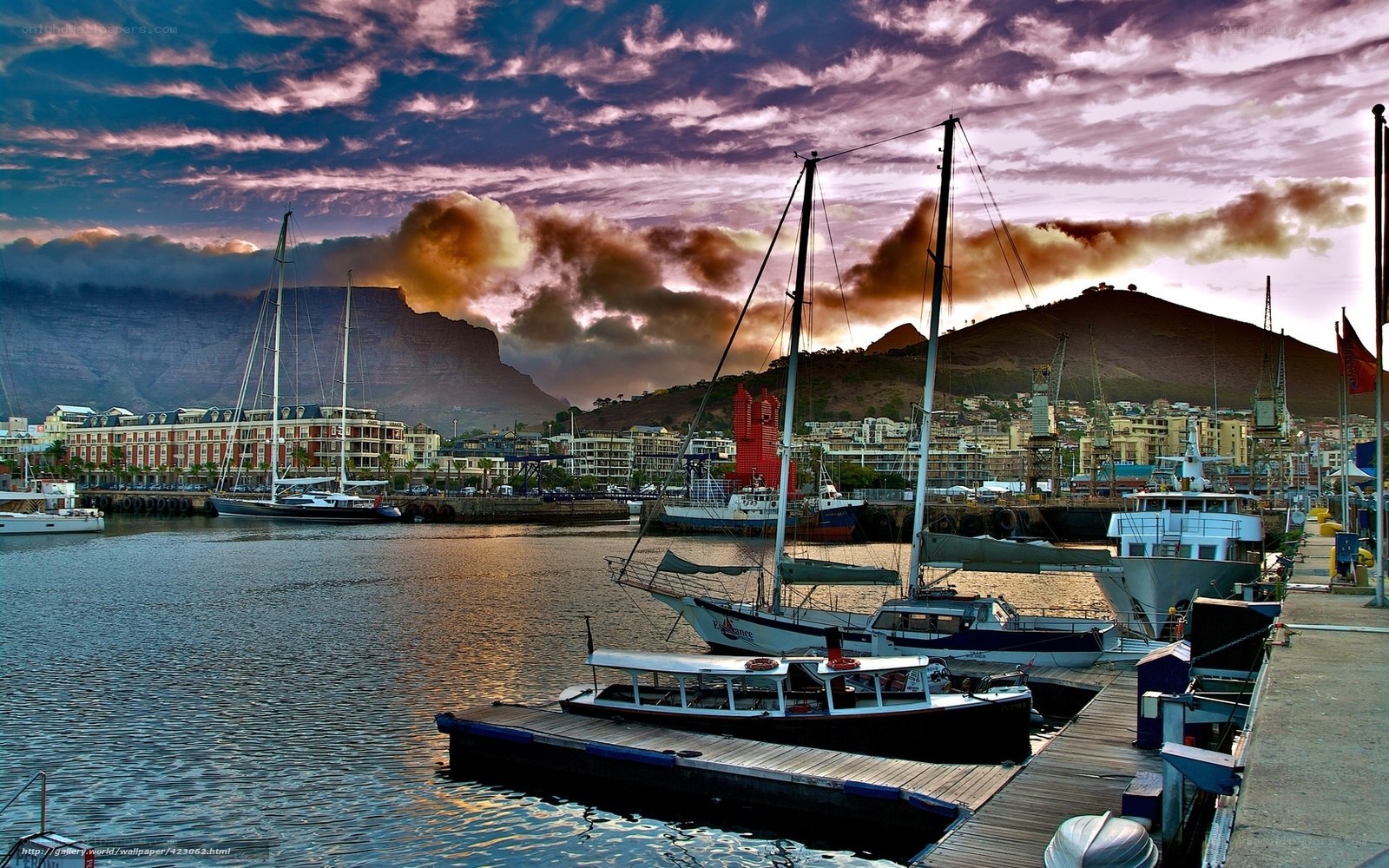 sunset at cape town harbor