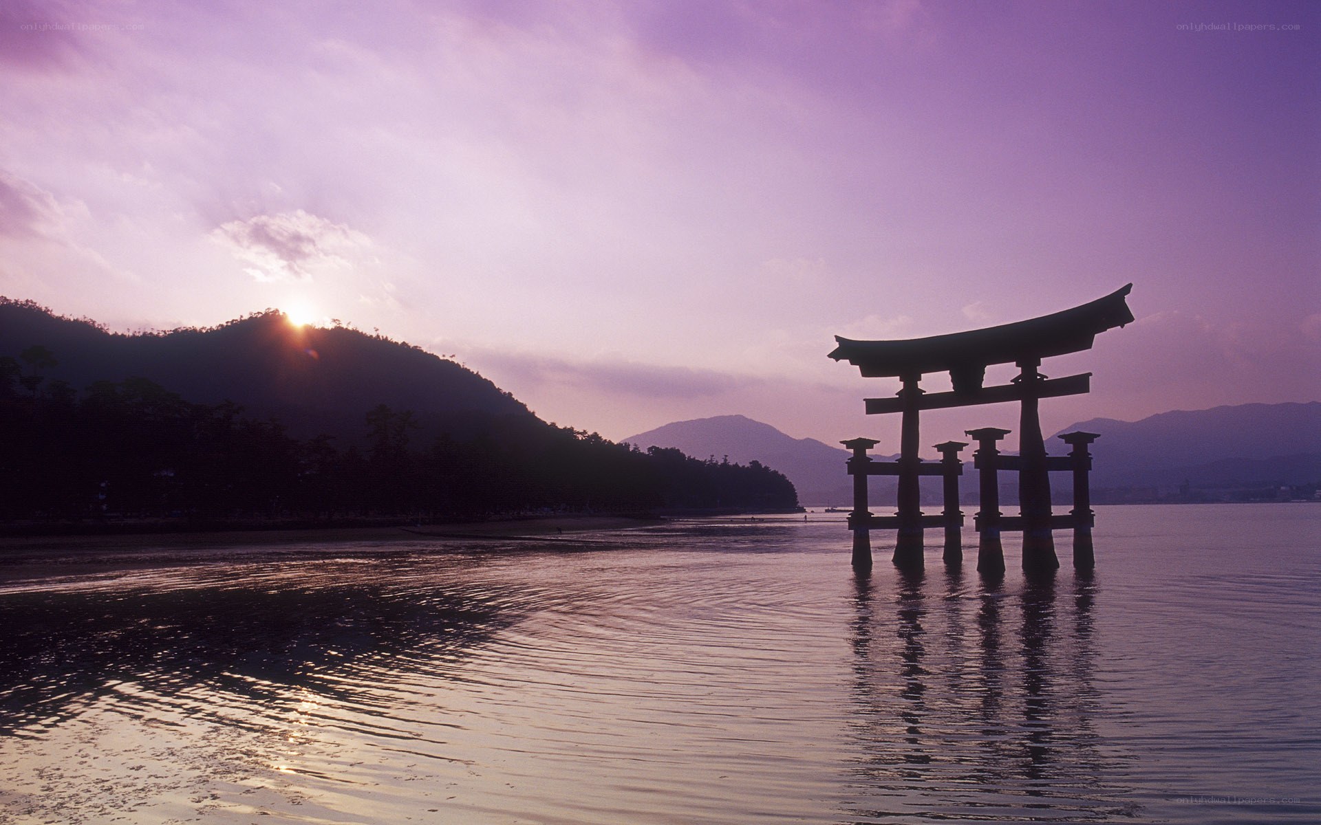 Sunset at Itsukushima Shrine