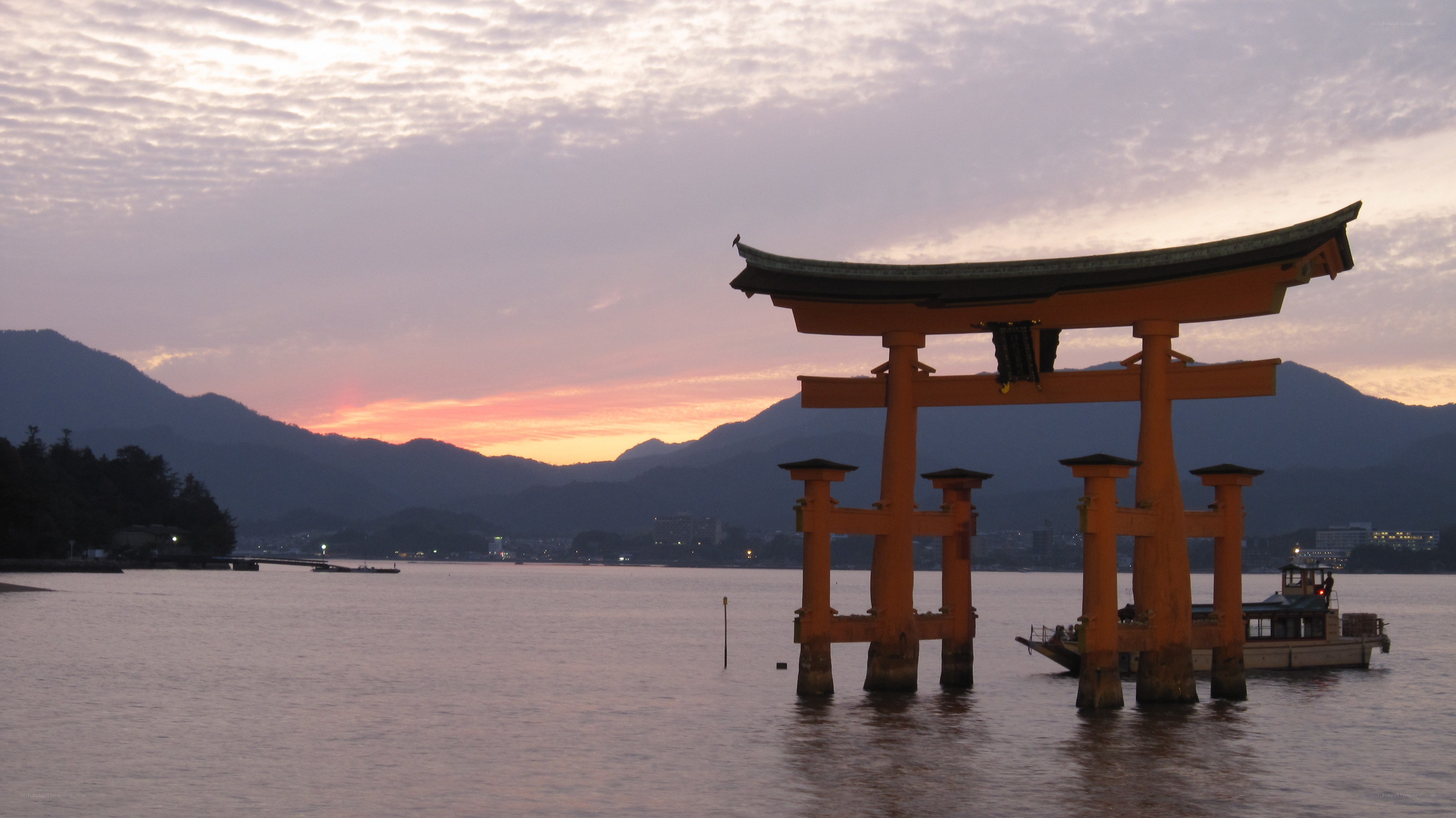 Sunset at Itsukushima Shrine