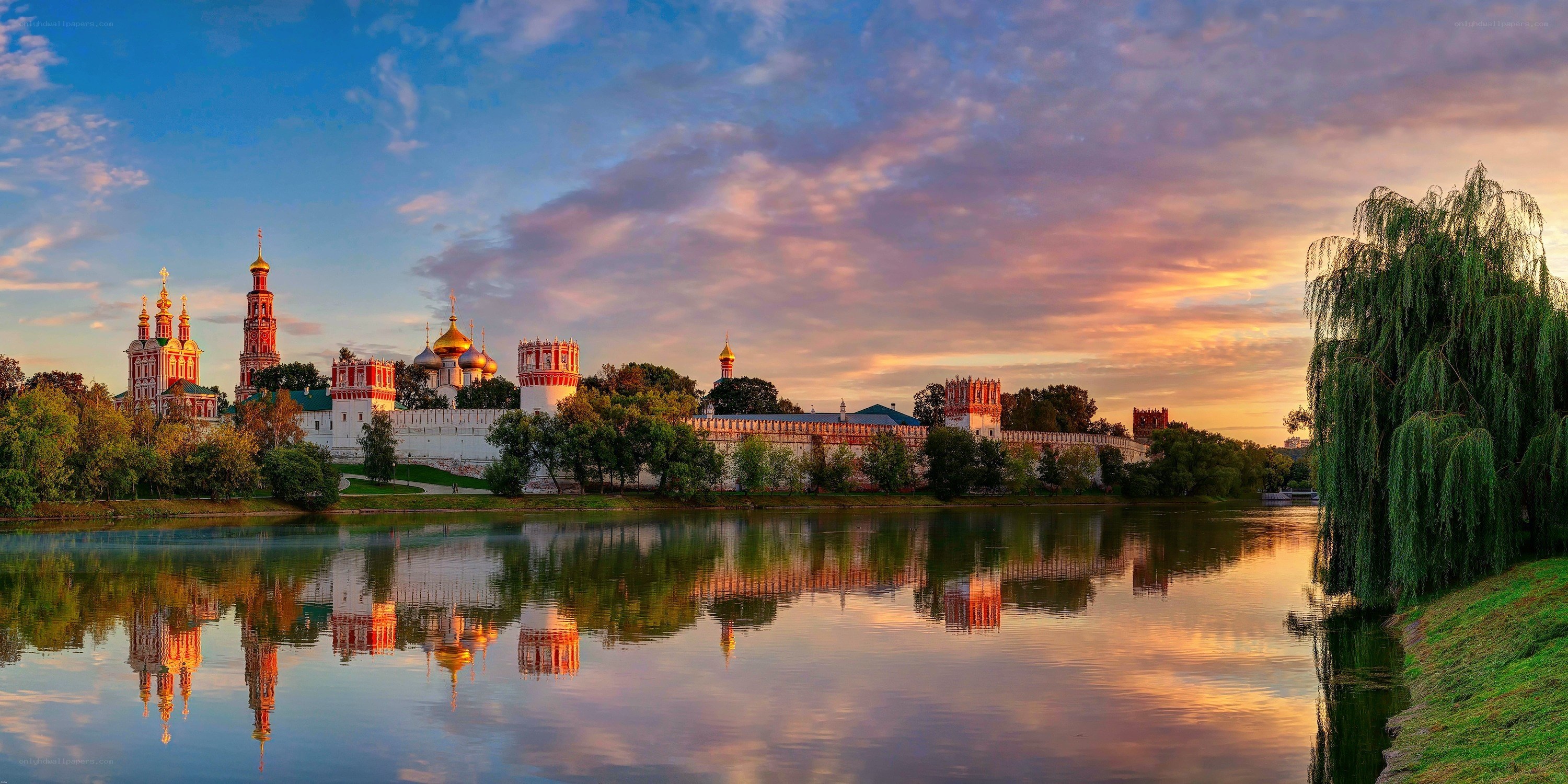 Sunset at Kremlin of Pskov