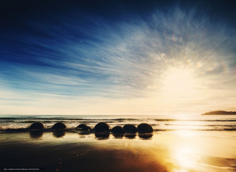 Sunset at Moeraki Boulders