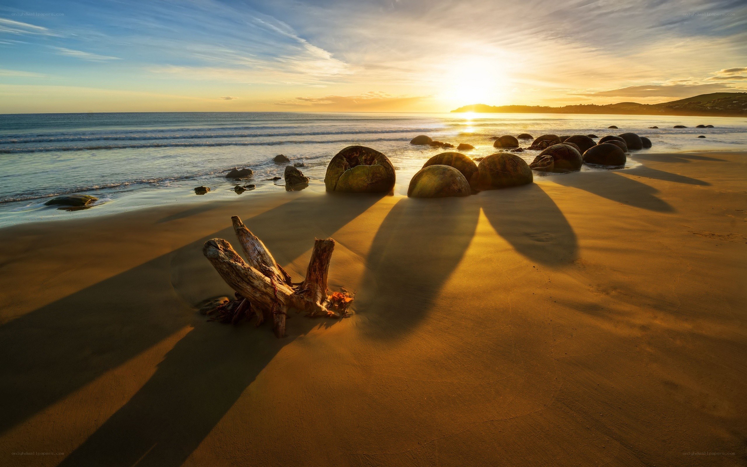 Sunset at Moeraki Boulders