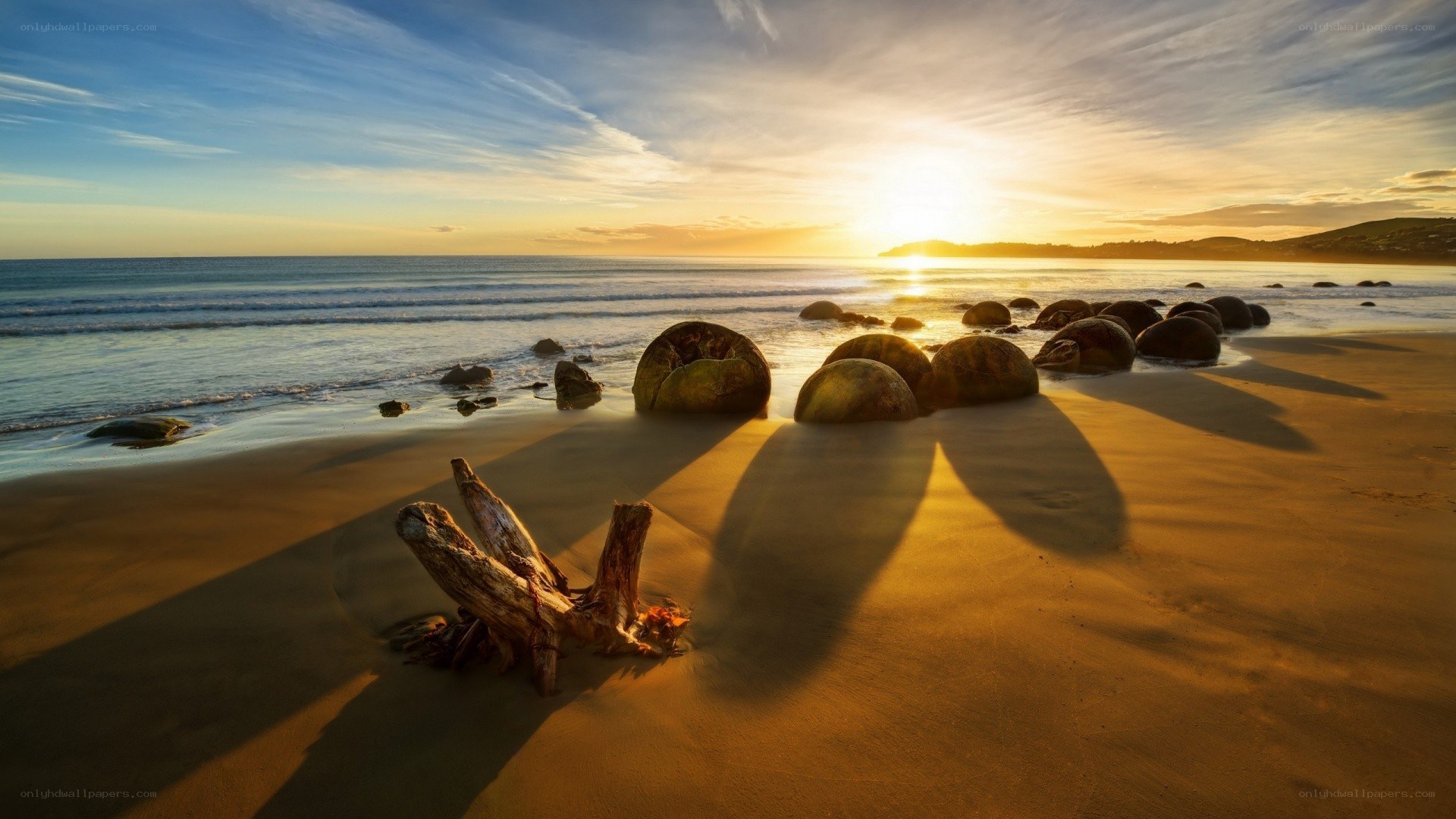 Sunset at Moeraki Boulders