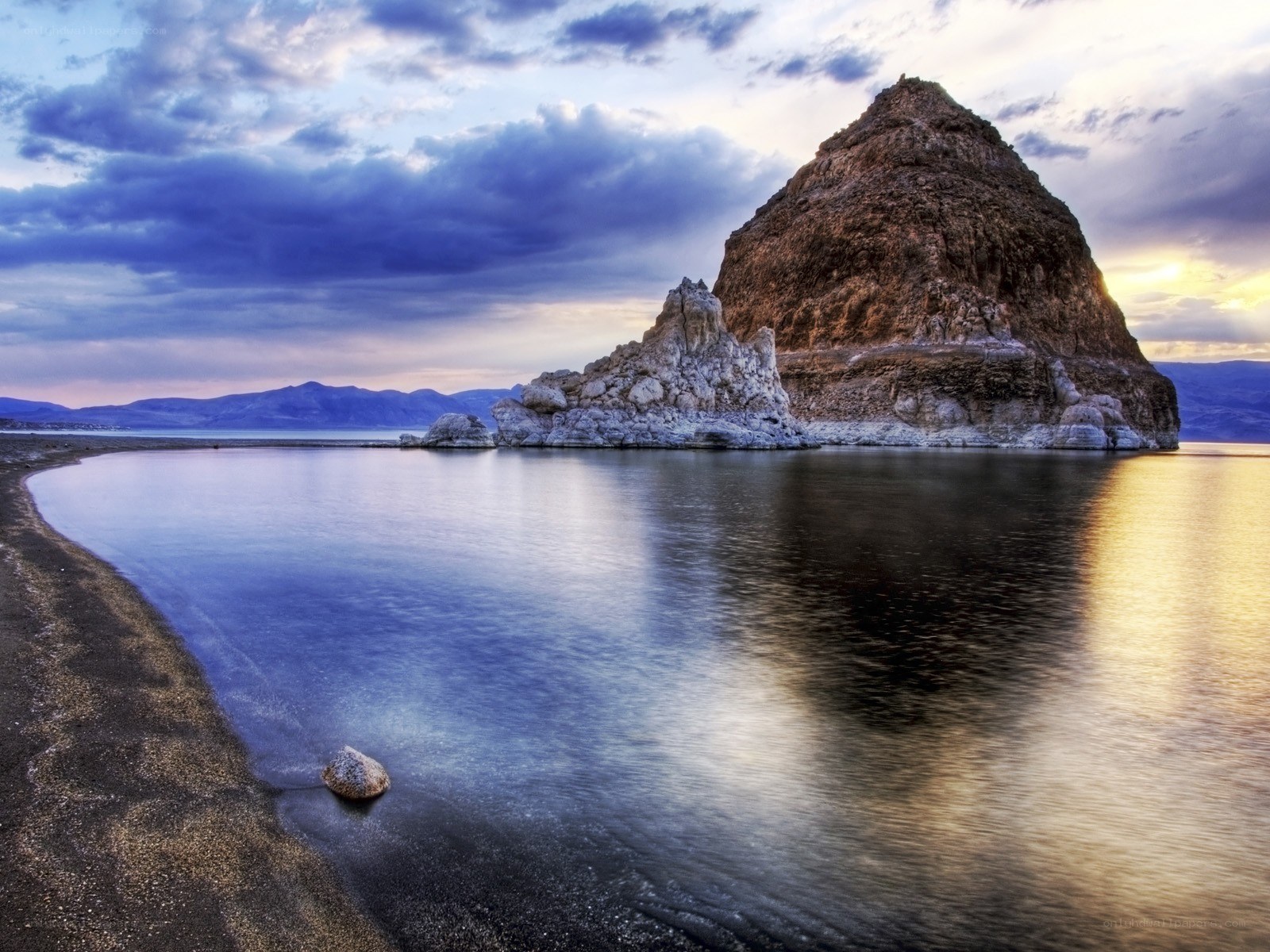 Sunset at Mono Lake