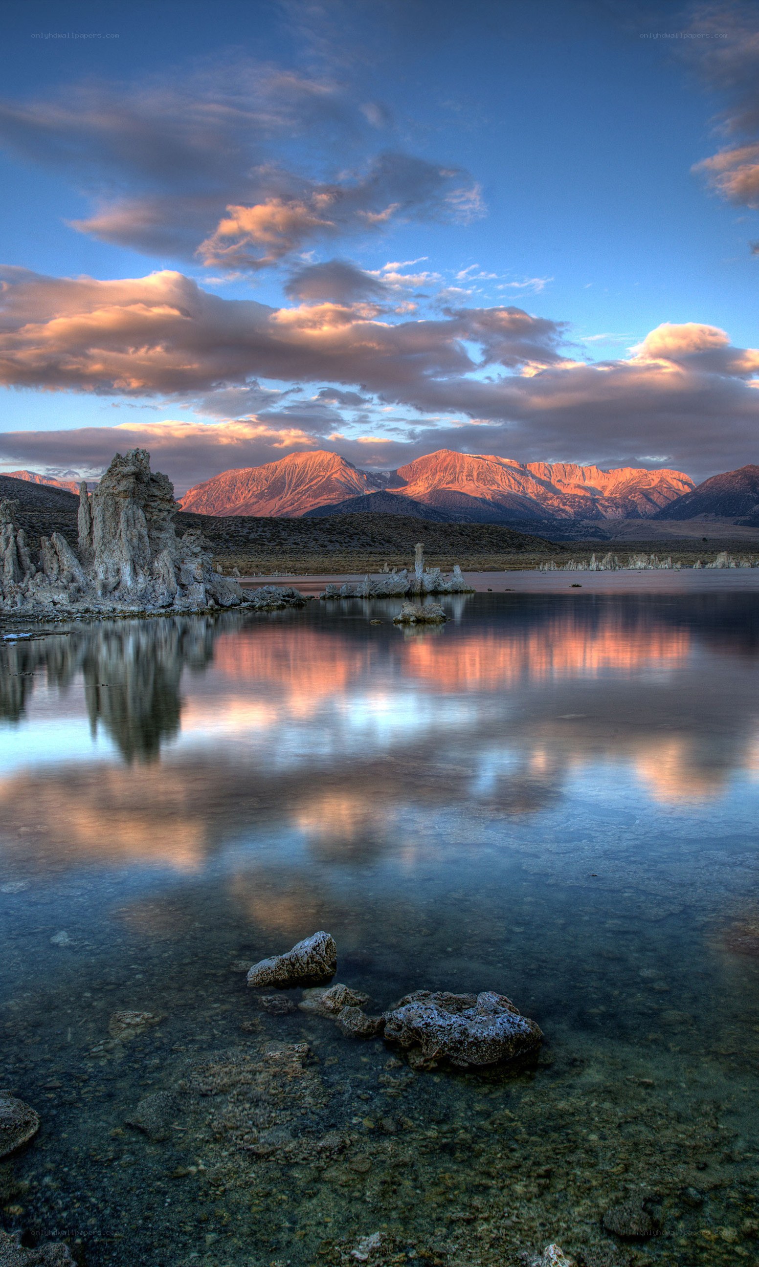 Sunset at Mono Lake Tufa