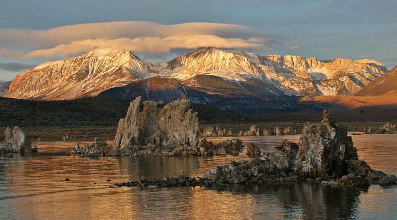 Sunset at Mono Lake with Tufa Towers