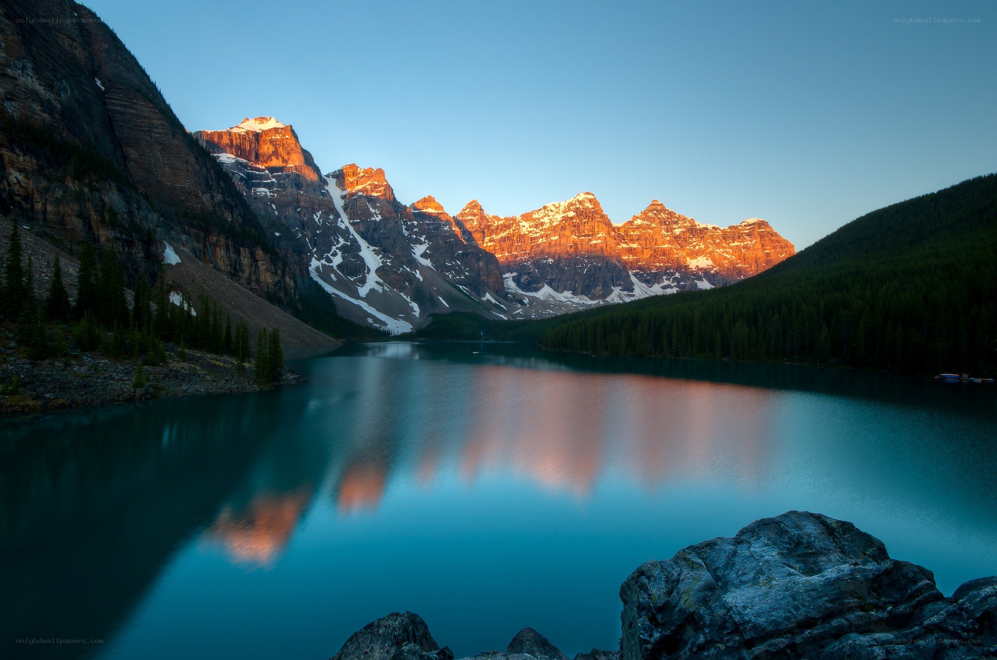 Sunset at Moraine Lake