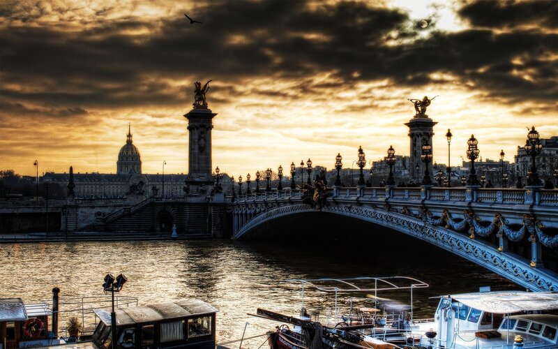 Sunset at Pont Alexandre III
