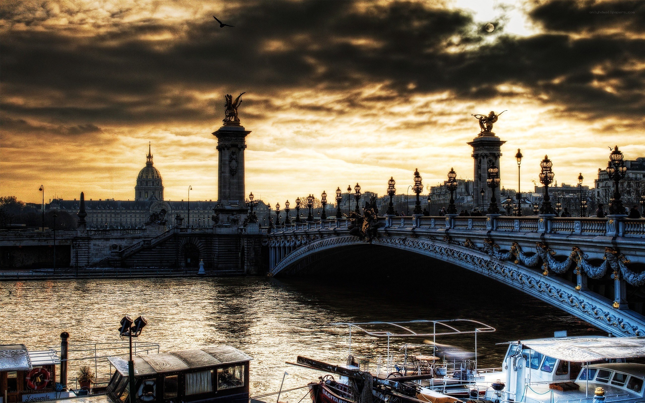 Sunset at Pont Alexandre III