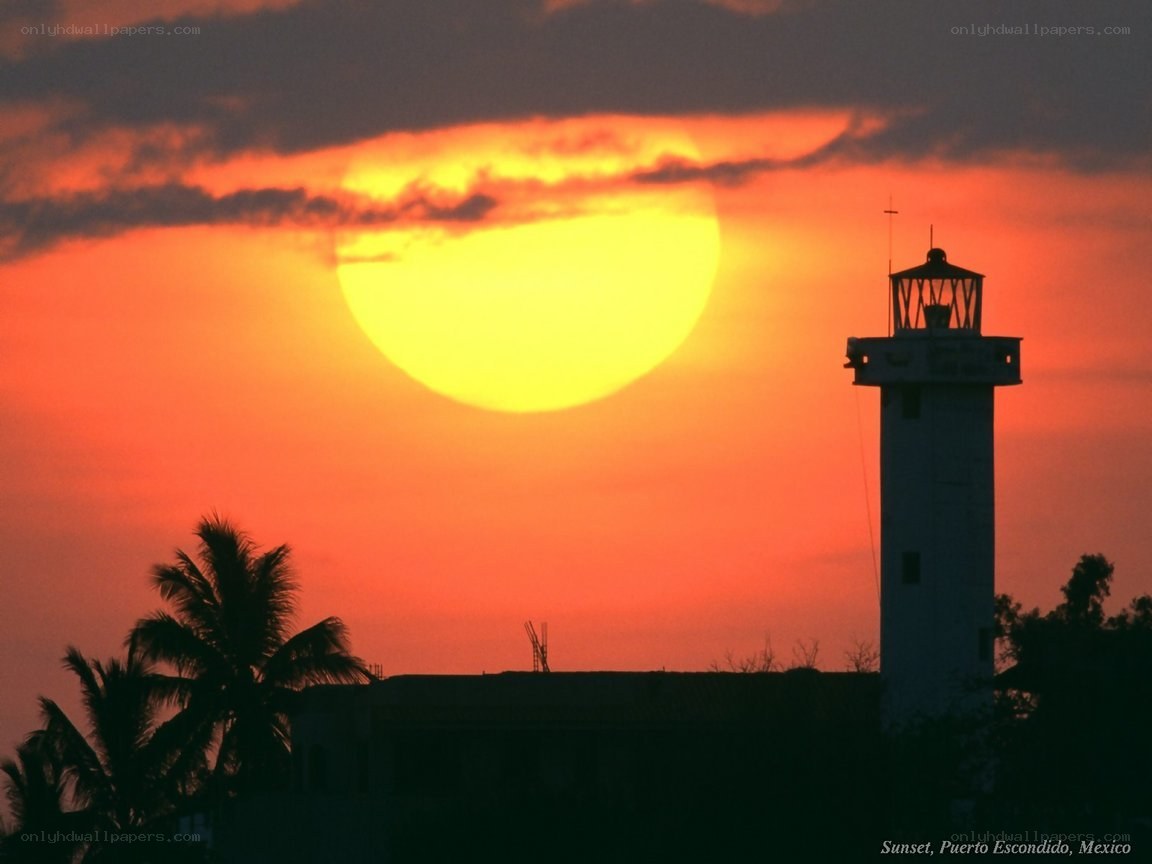Sunset at Puerto Escondido lighthouse