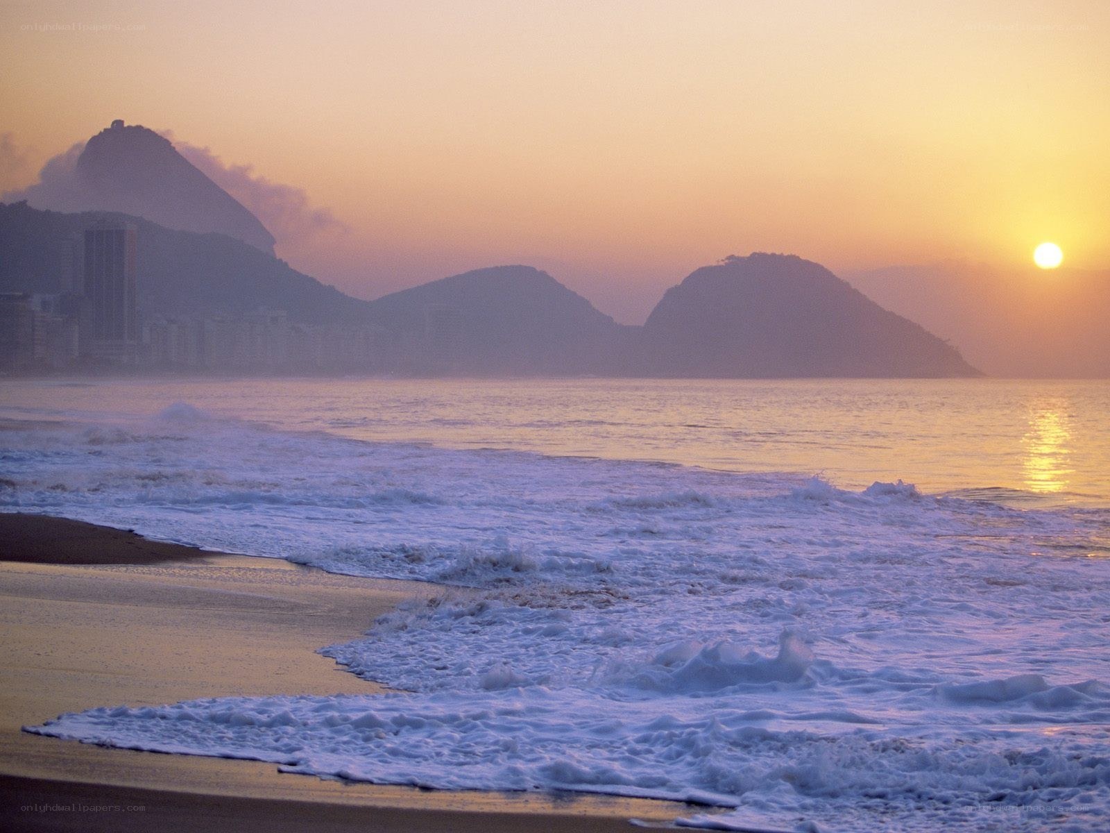 Sunset at Rio de Janeiro beach