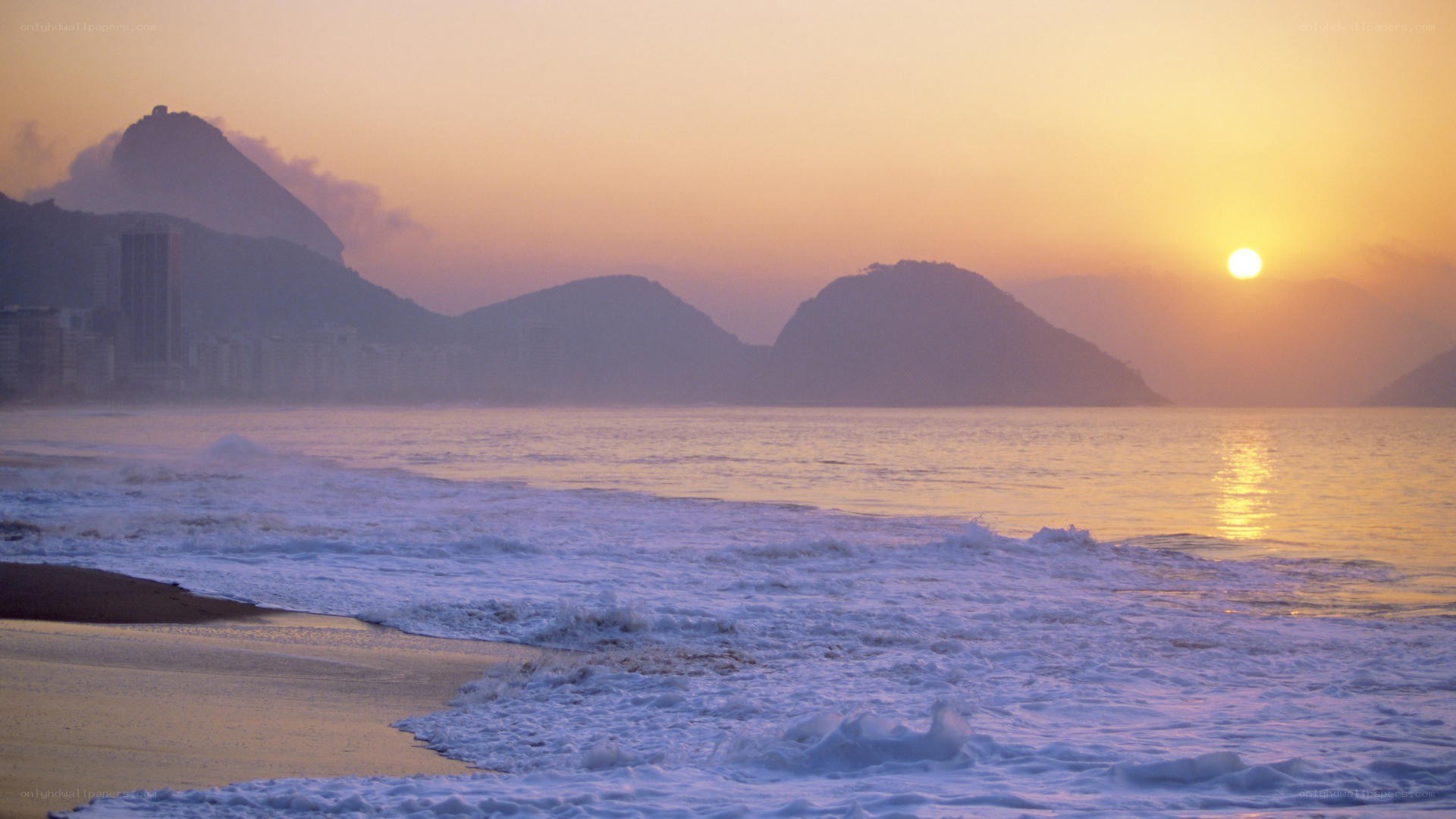 Sunset at Rio de Janeiro beach
