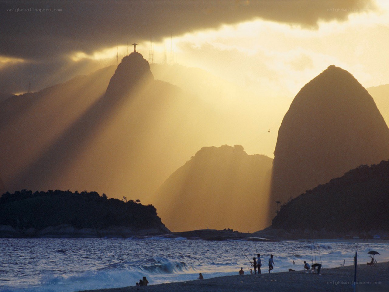 Sunset at Rio de Janeiro beach
