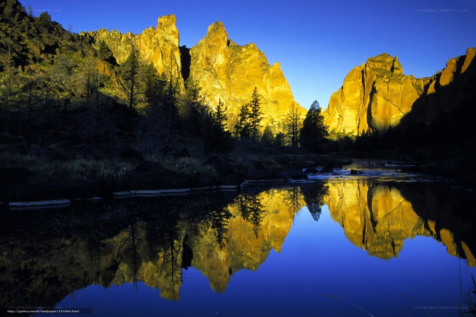 Sunset at Smith Rock State Park