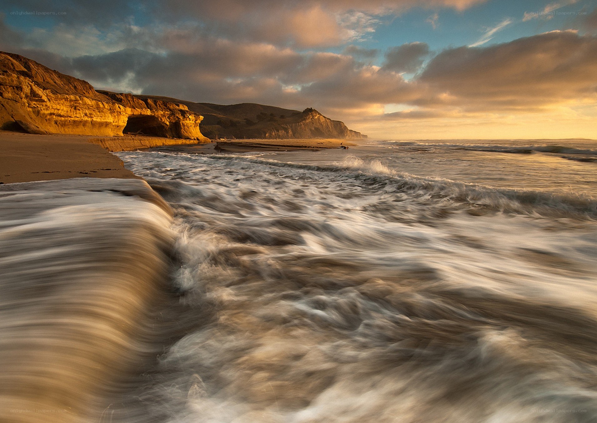 Sunset at the coastal cliffs