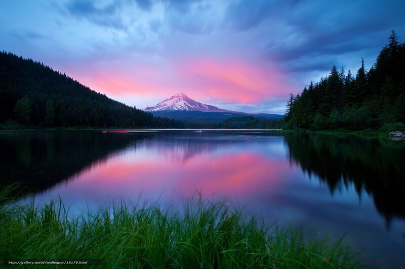 Sunset at Trillium Lake