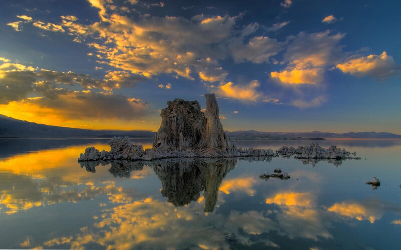 Sunset at Tufa Formation