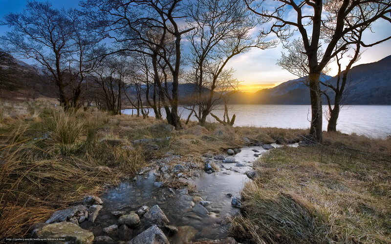 Sunset by the lake