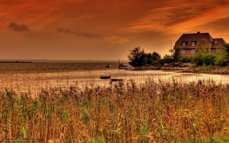 Sunset by the lakeside house