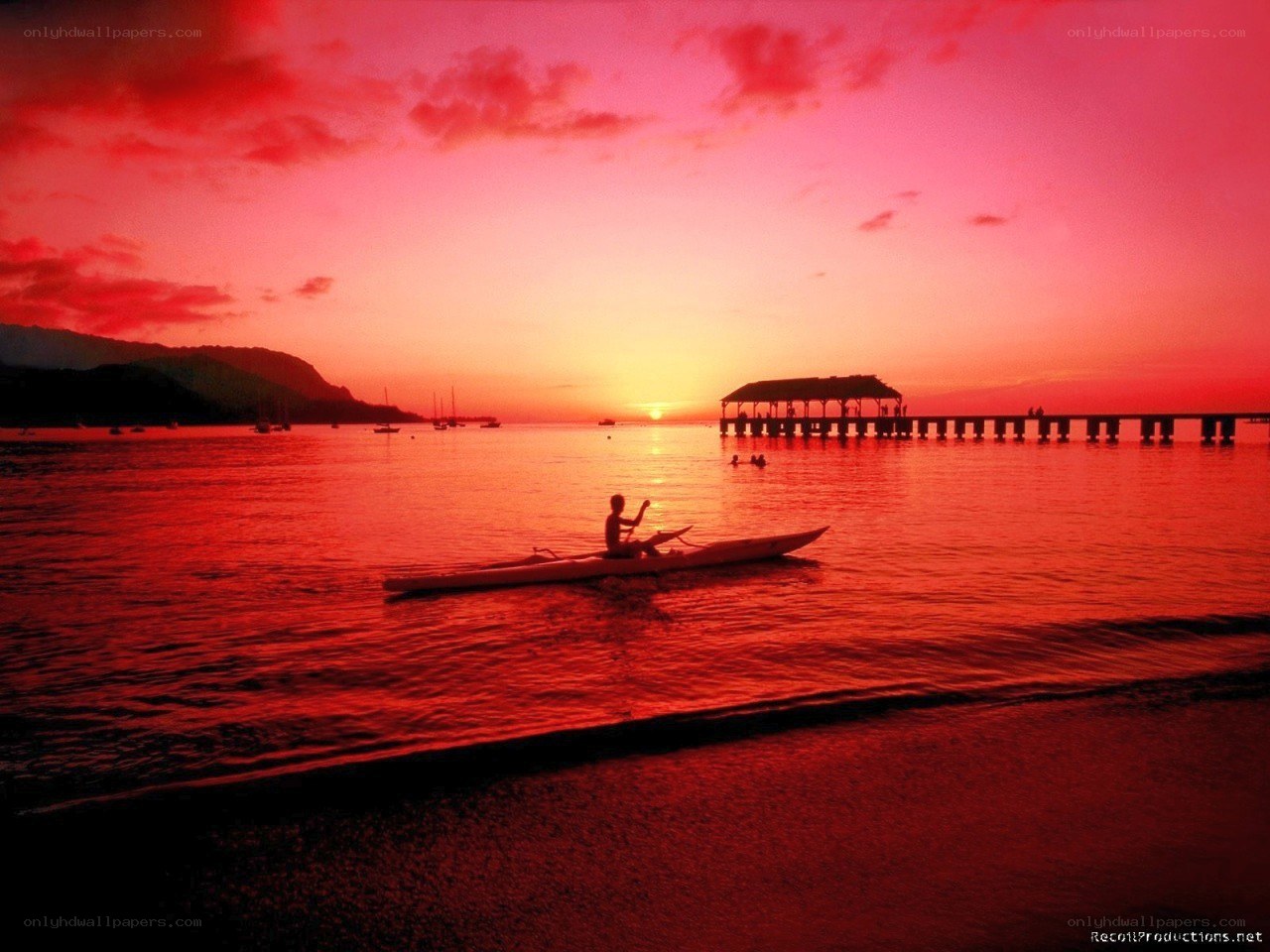 Sunset kayaking at the pier