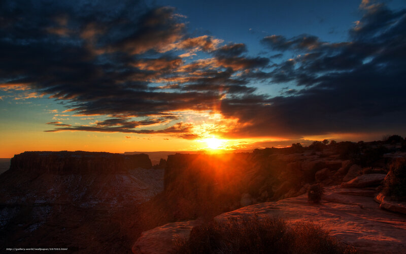 Sunset over Canyon — Orange, Dramatic