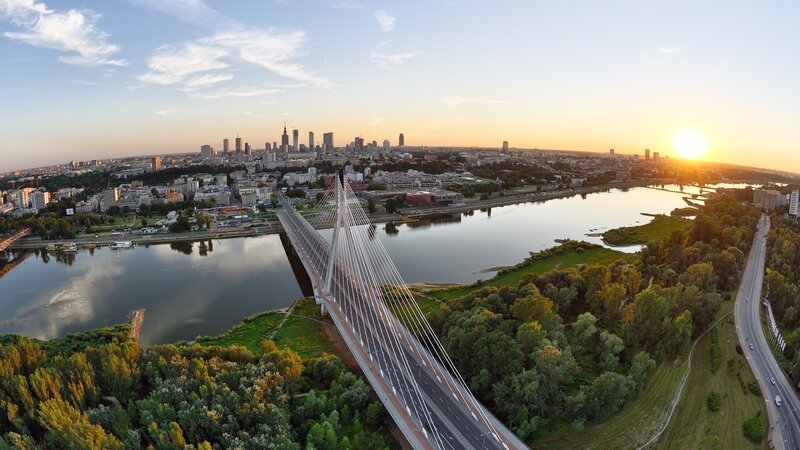 Sunset over City Bridge — Green