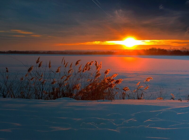 Sunset over Frozen Lake — Orange, Serene