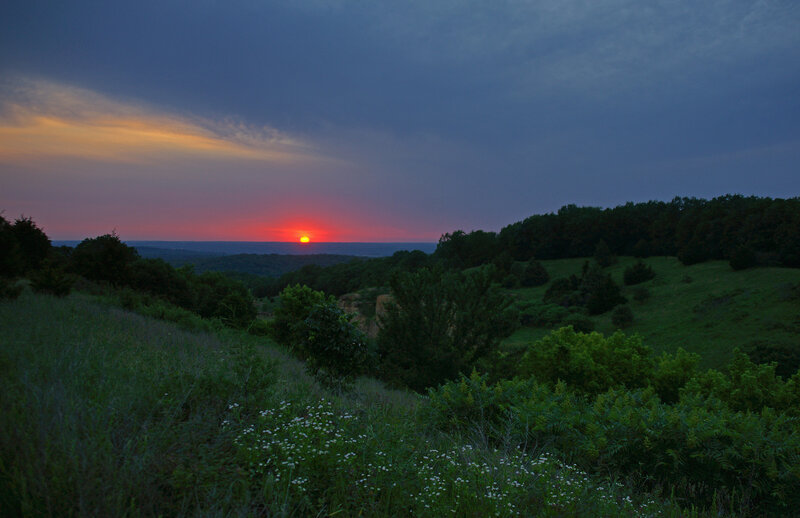 Sunset over Hills — Red, Serene