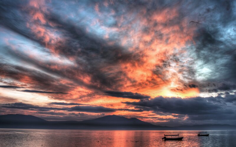 Sunset over Lake — Orange, Dramatic, Photograph, Mountains, Boats