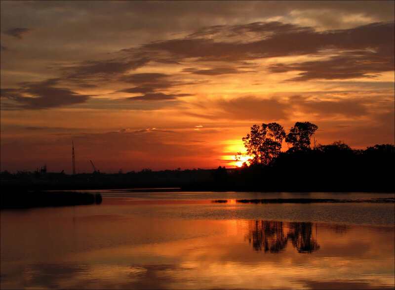 Sunset over Lake — Serene, Reflection