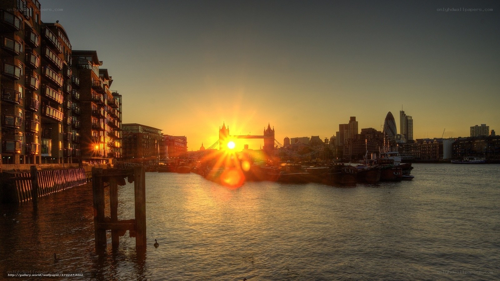 Sunset over London Bridge