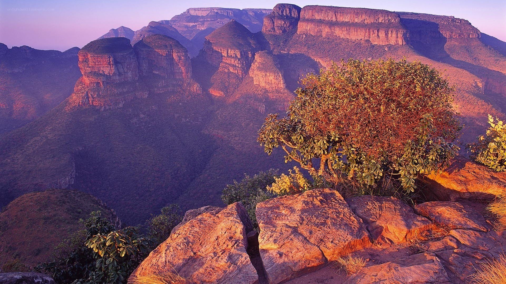 Sunset over mountain cliffs