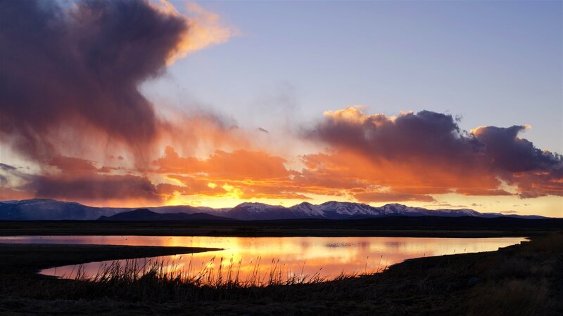 Sunset over Mountain Lake — Orange, Dramatic