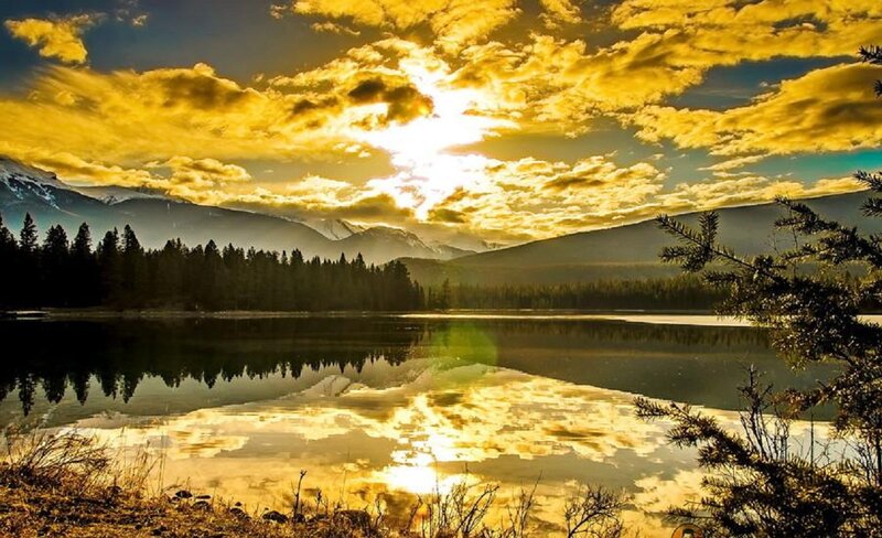 Sunset over Mountain Lake — Yellow