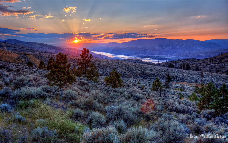 Sunset over Mountain Valley — Orange, Dramatic