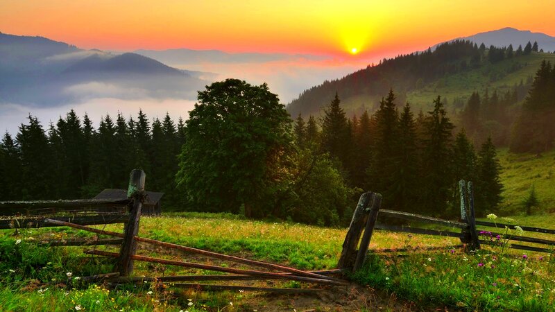 Sunset over Mountain Valley — Orange, Serene