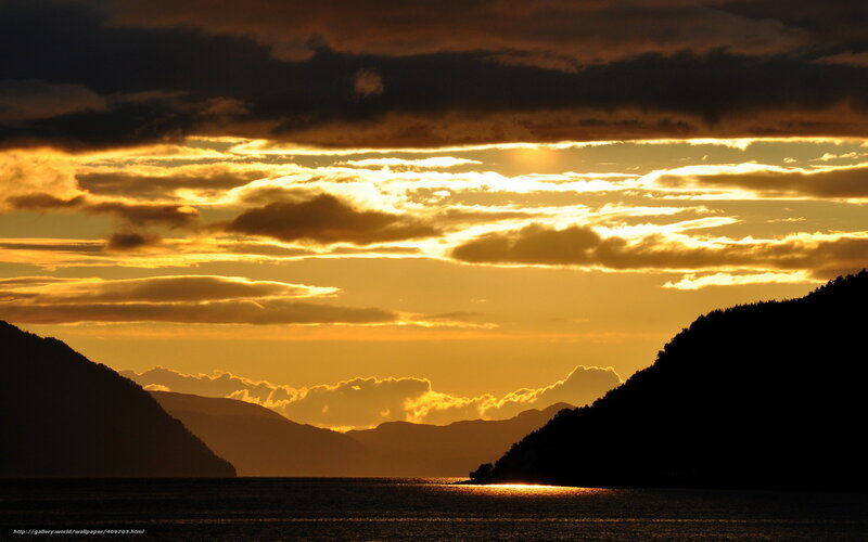 Sunset over Mountains — Gold