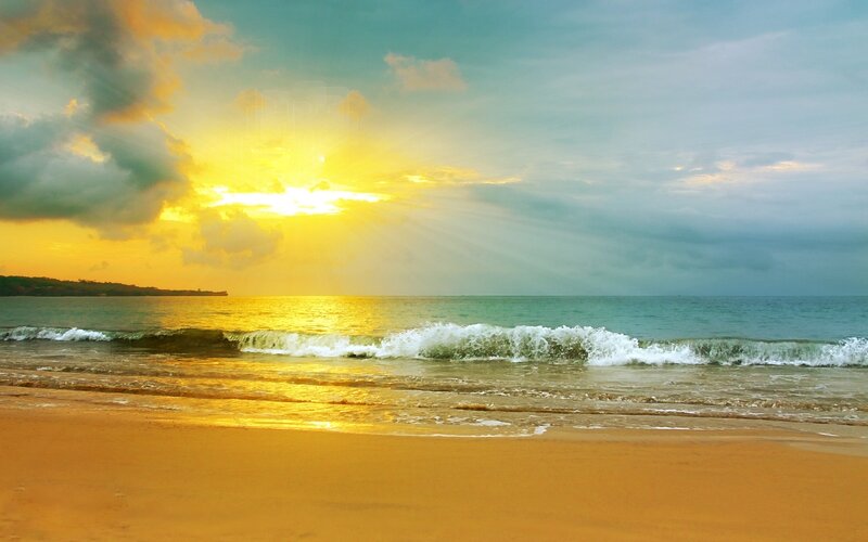 Sunset over Ocean Beach — Yellow, Serene