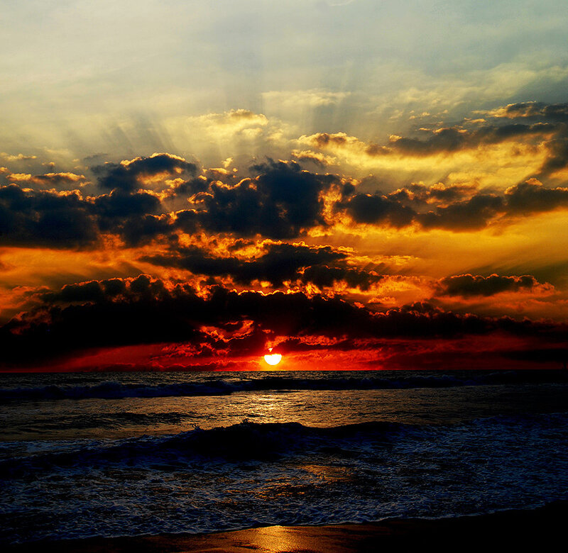 Sunset over Ocean — Photograph, Sun