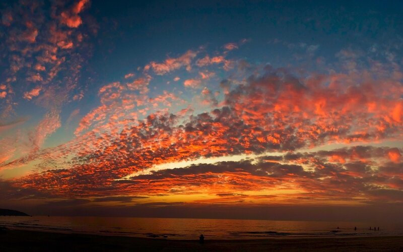 Sunset over Ocean — Silhouettes