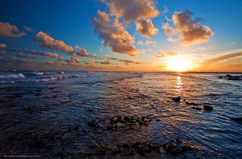 Sunset over Ocean Waves — Blue, Serene