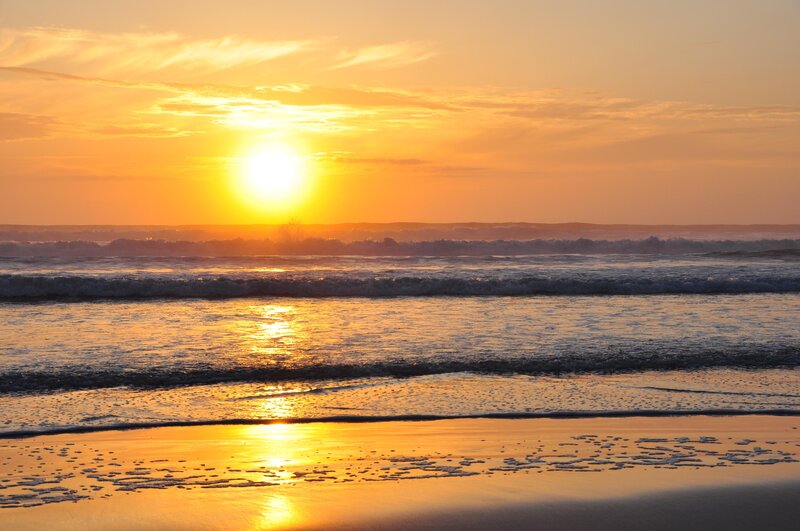 Sunset over Ocean Waves — Orange, Serene
