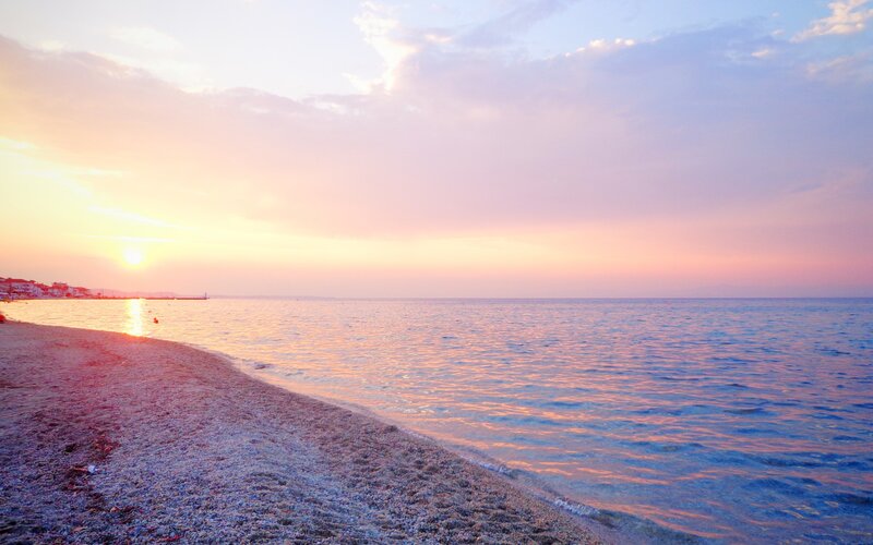 Sunset over Pebble Beach — Pink