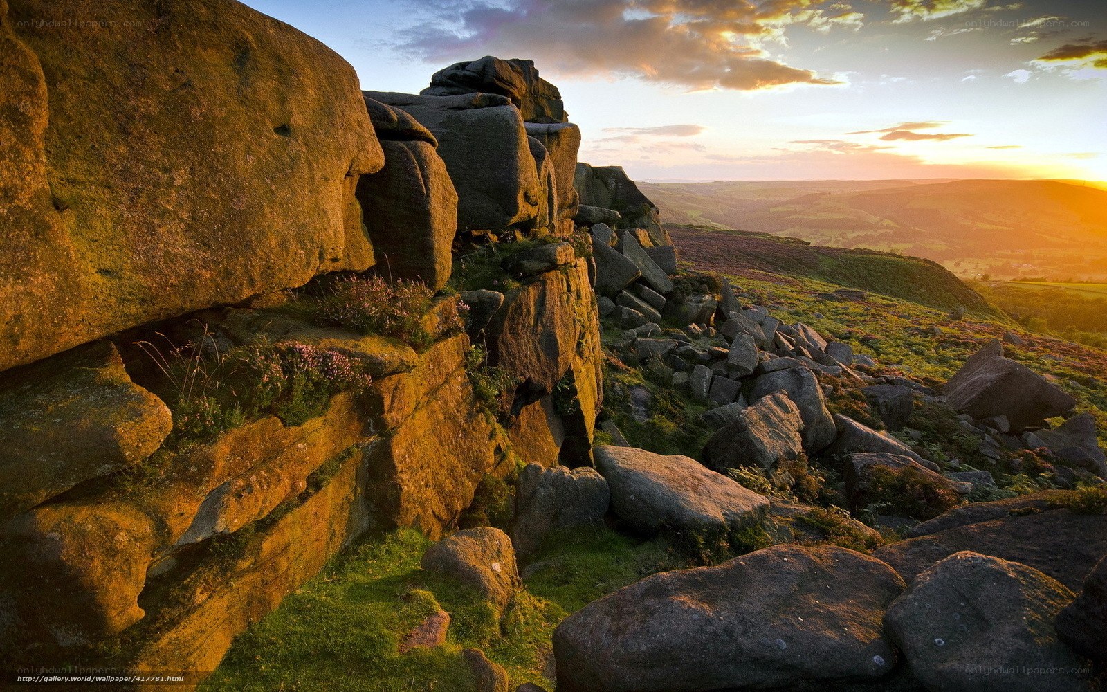 Sunset over rocky cliffs