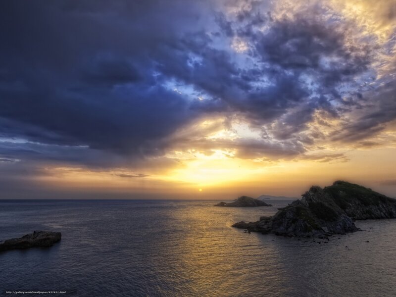 Sunset over Rocky Coastline — Yellow