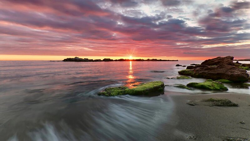 Sunset over Rocky Shore — Pink, Serene