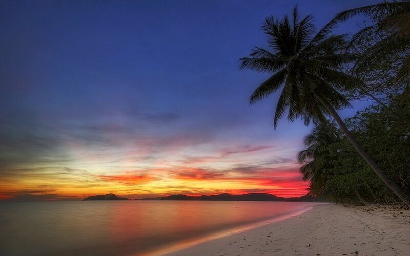 Sunset over Tropical Beach — Blue, Serene