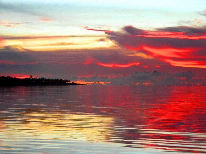 Sunset over Tropical Water — Red