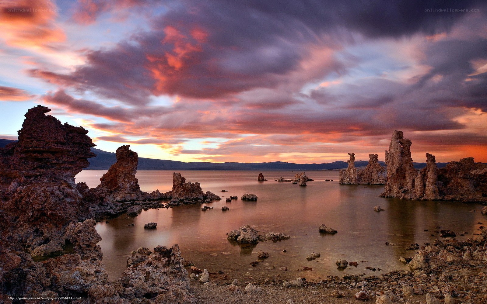 Sunset over tufa formations