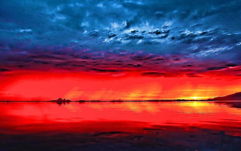 Sunset over Water — Red, Dramatic